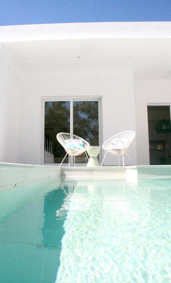 Splash Suites With Private Pools Nikiana Exterior photo